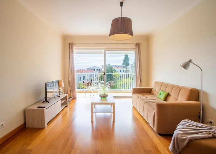 Feels Like Home Funchal Modern Apartment with Pool